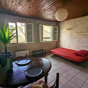 37-rue-amphoux-studio-intramuros-de-charme-3eme-etage.fr-provencehotel.com/